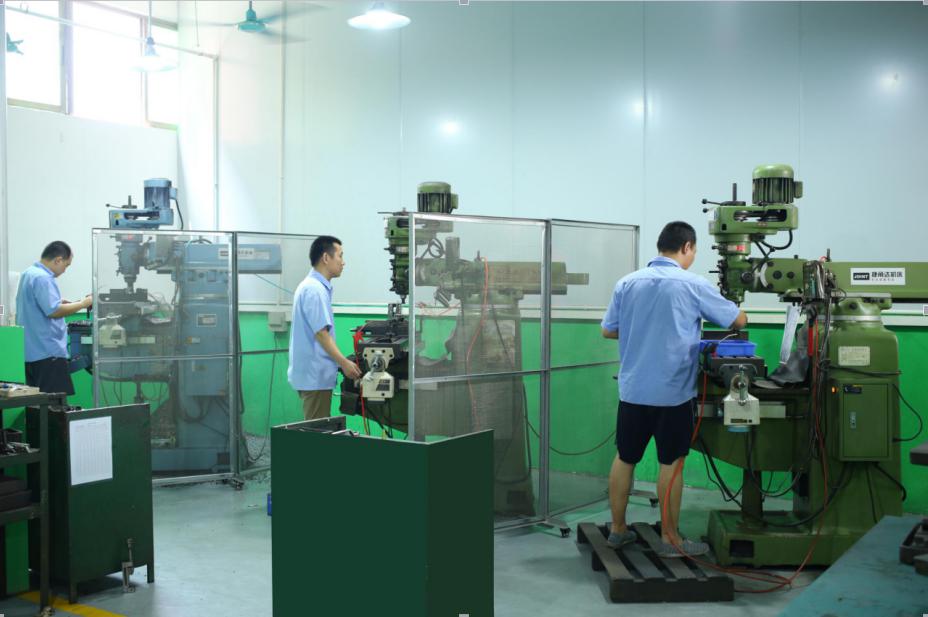 Milling machine